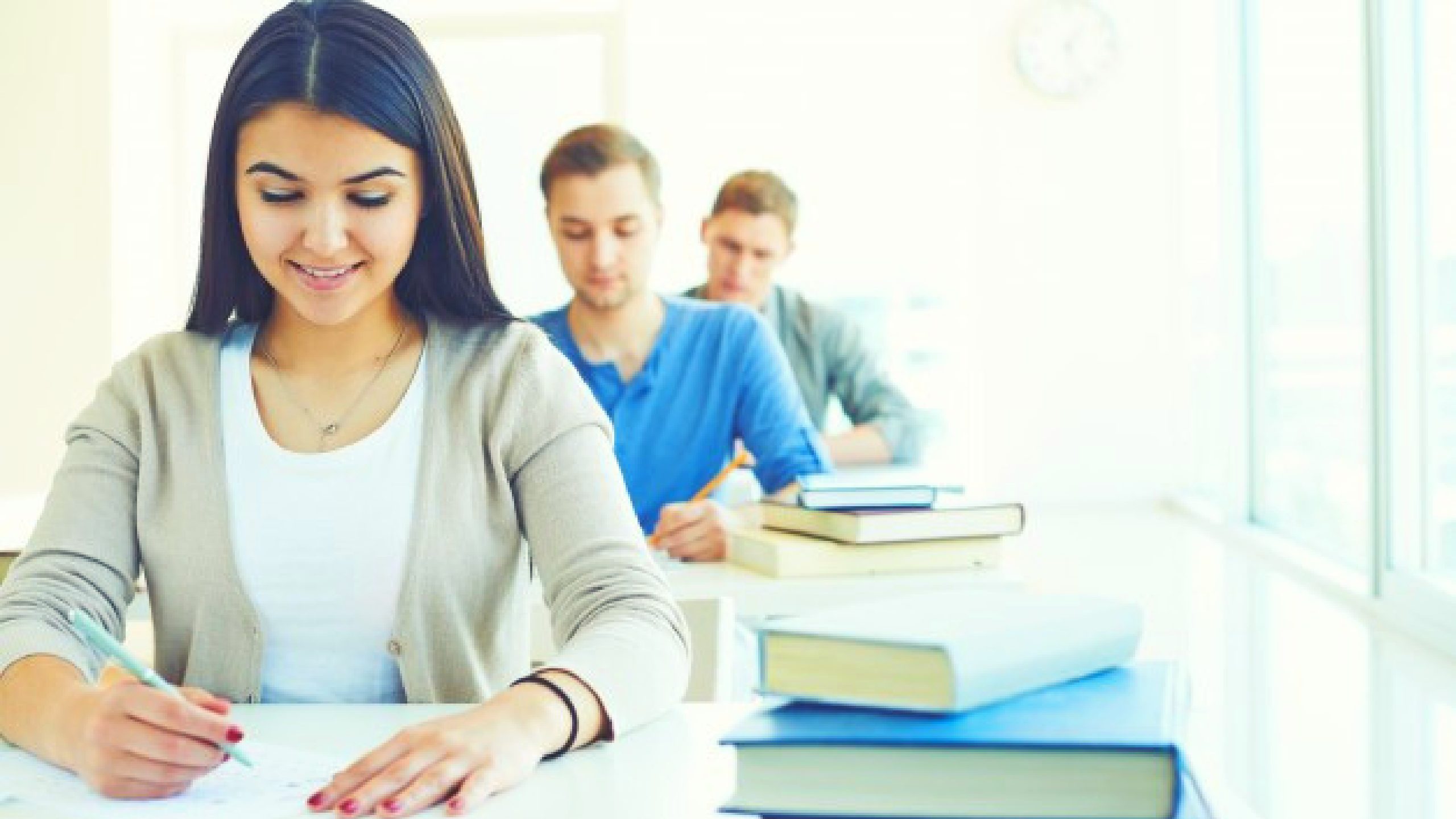 IELTS Coaching in Delhi NCR - Dr. Shruti Mehta with Delhi Students